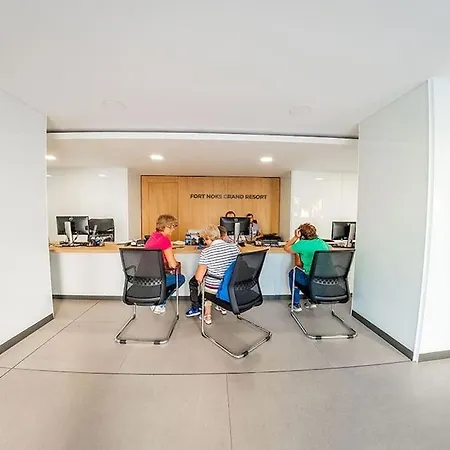 Апартаменты Roof Sea View 167,2loznice,4-7 Osob *