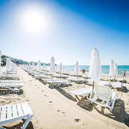Roof Sea View 167,2loznice,4-7 Osob Апартаменты *