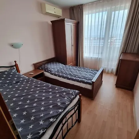 Roof Sea View 167,2loznice,4-7 Osob * Свети-Влас