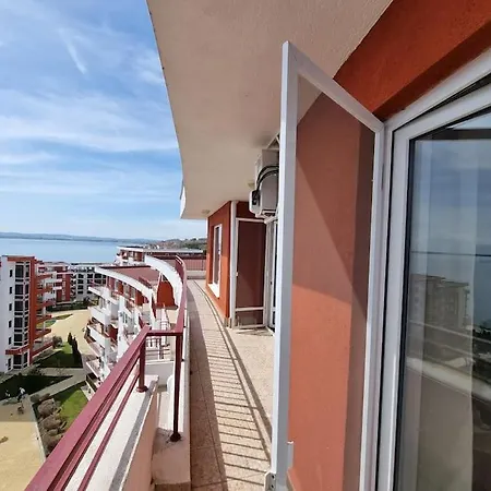 Roof Sea View 167,2loznice,4-7 Osob 아파트 *