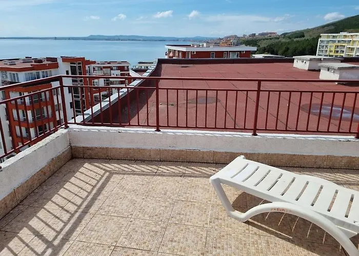 Апартамент Roof Sea View 167,2loznice,4-7 Osob Свети Влас